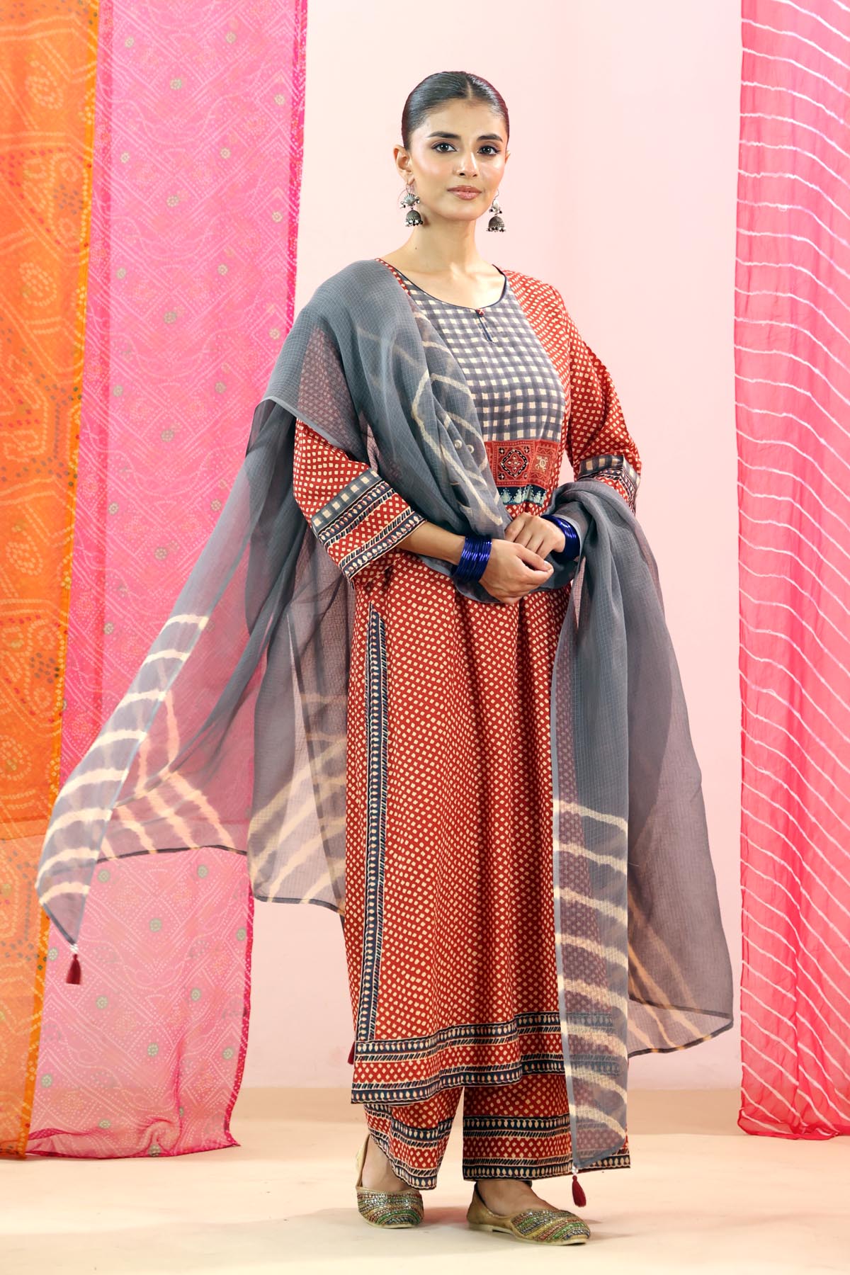 Grey Kota Doria Dupatta with Diamond Shibori Print