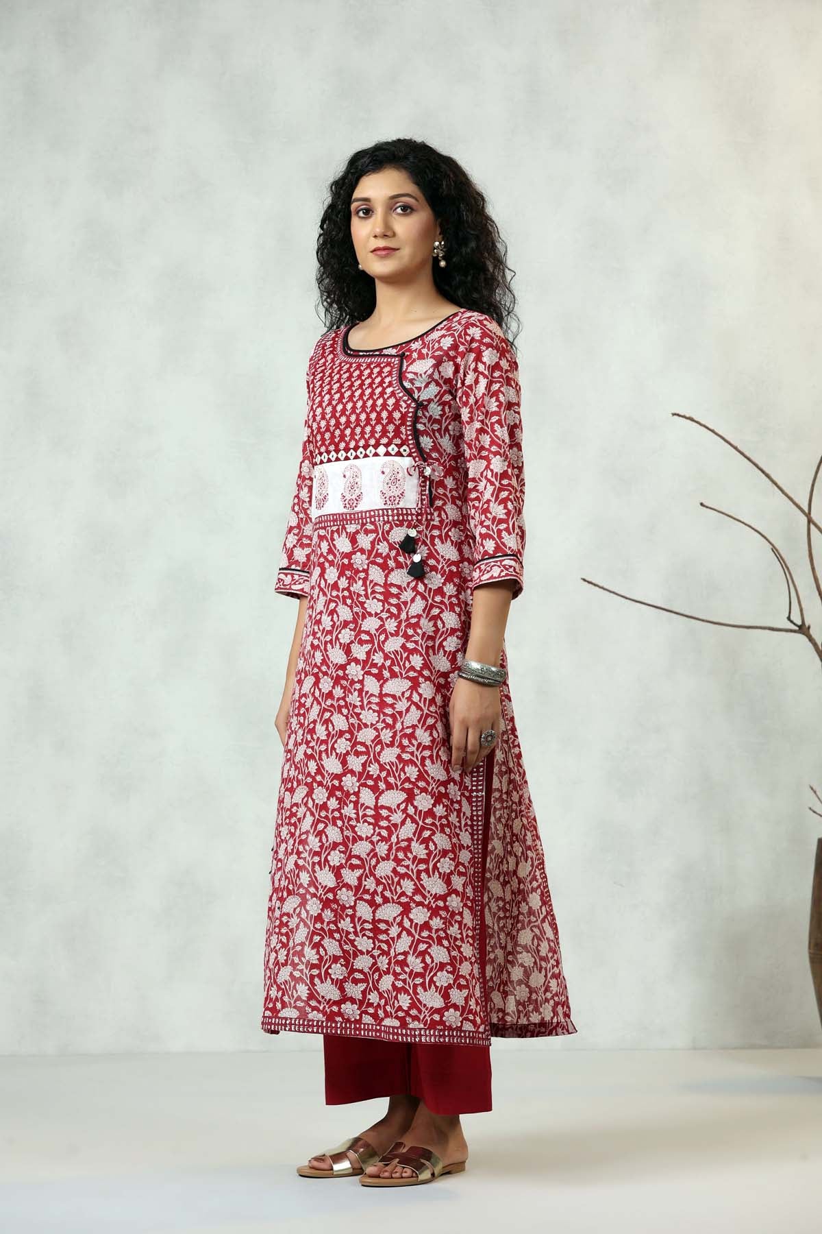 Red - Plain Running Stitch Cotton Pintuck Long Kurta 43