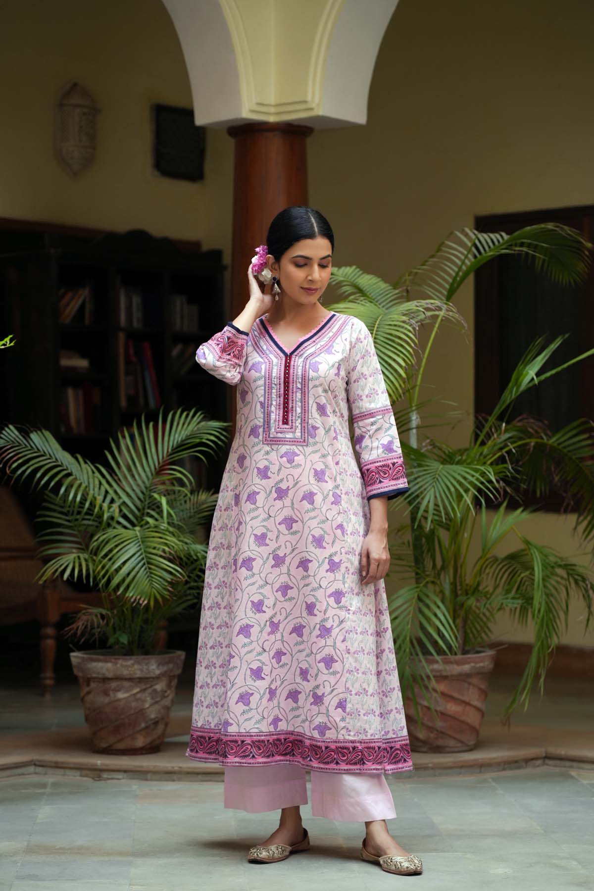 Pink Collar Black Check Handloom Kurta