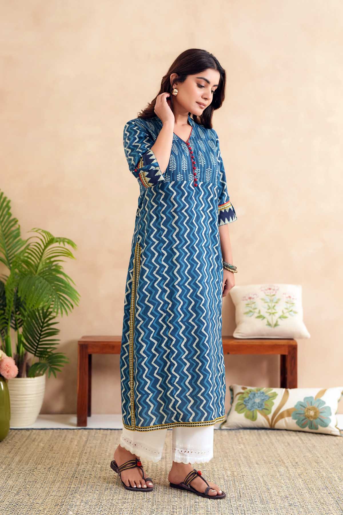 Indiessence Blue Solid Kurta