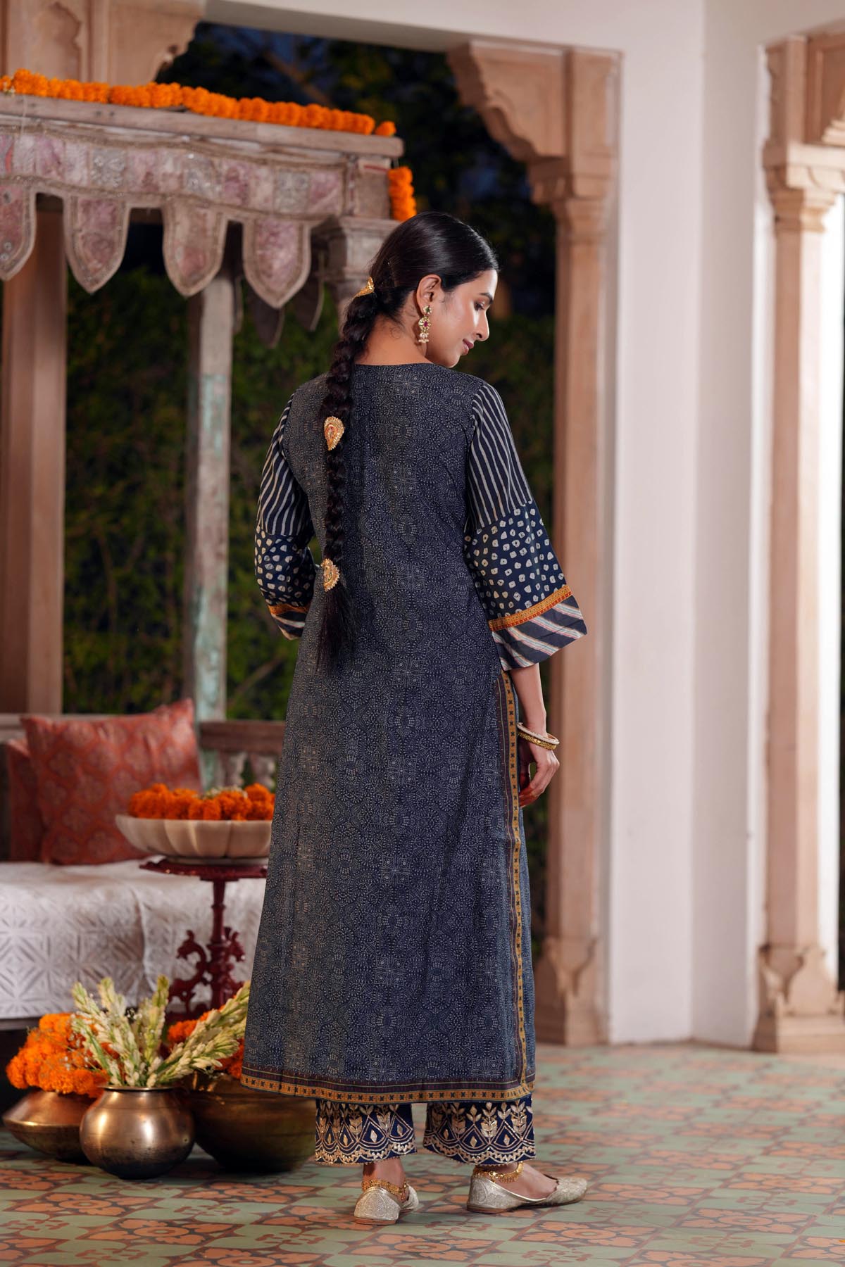 Indigo Blue Muslin Printed Straight Fit Kurta