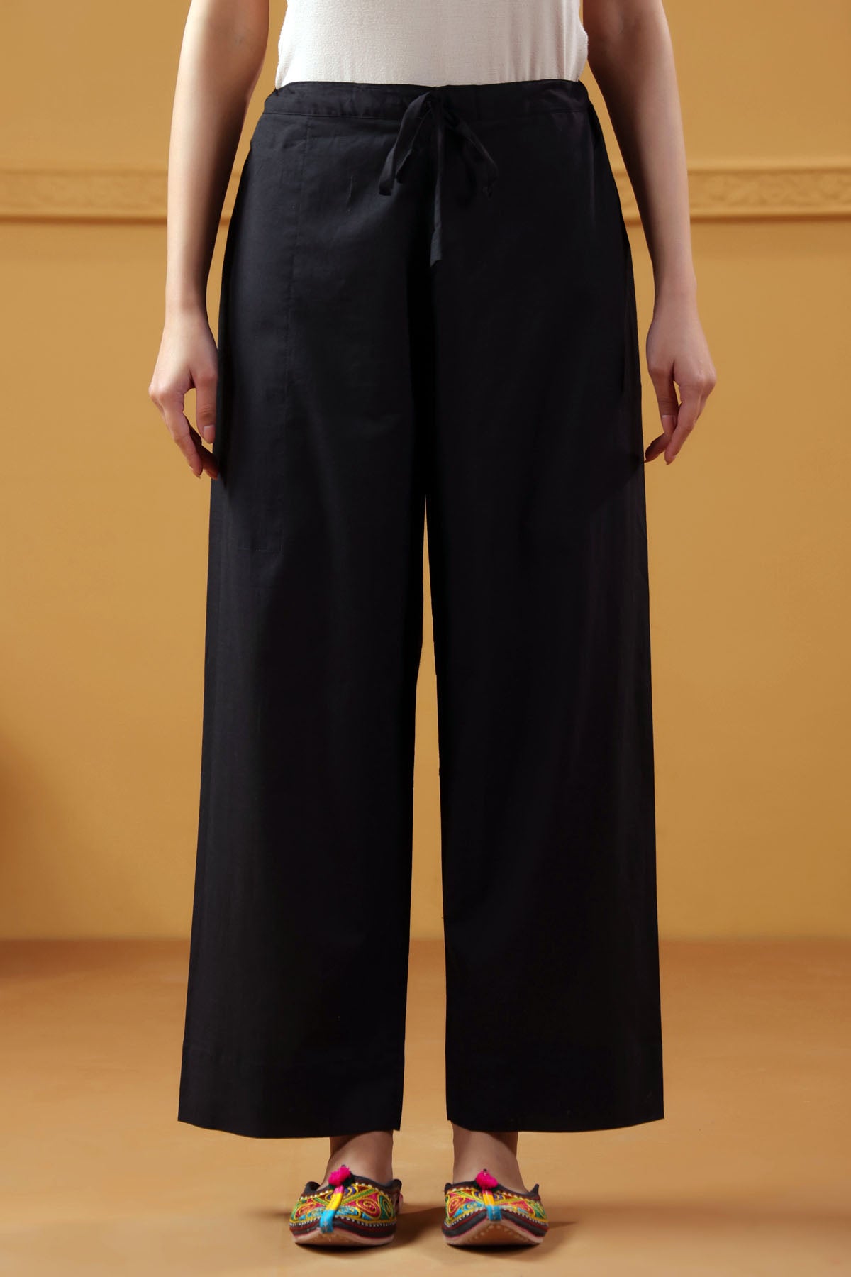 Black Straight-Fit Cotton Pant