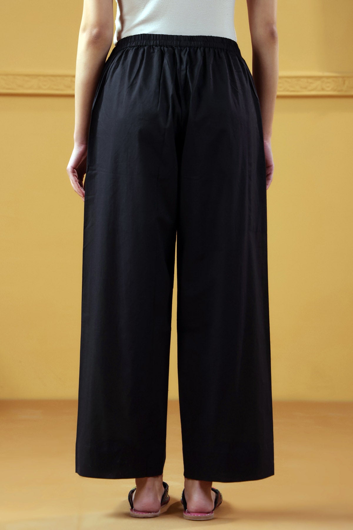 Black Straight-Fit Cotton Pant