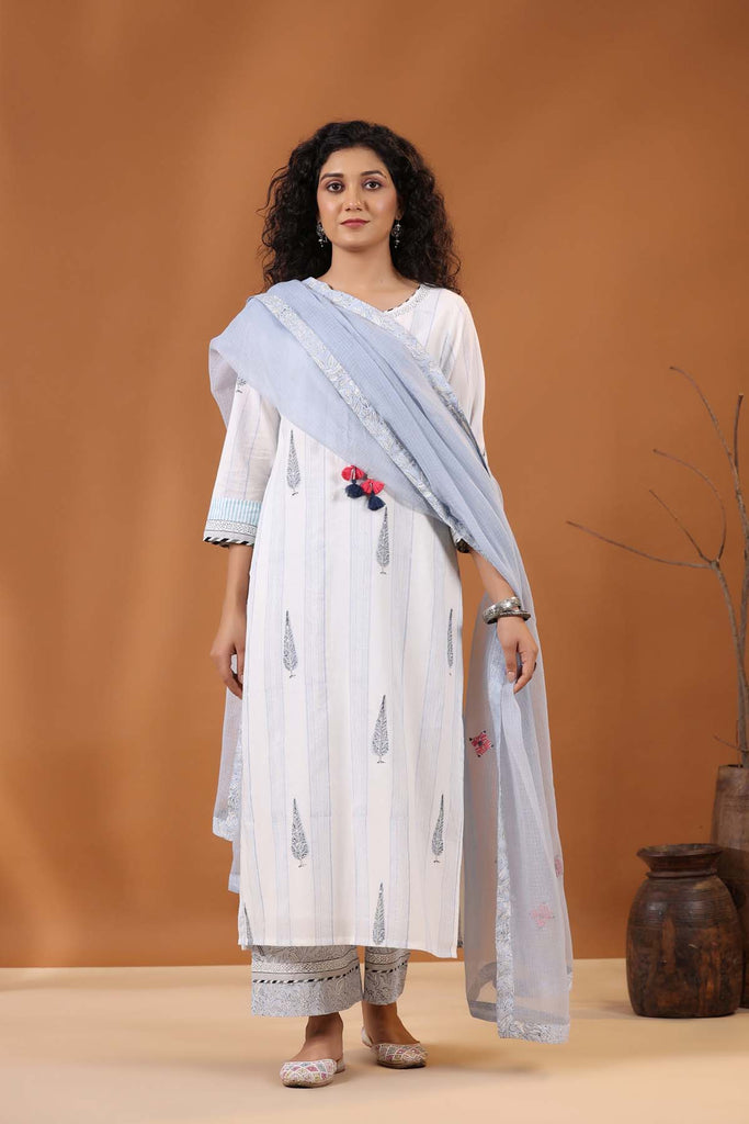 Light Grey Kotadoriya Dupatta With fabric Borders