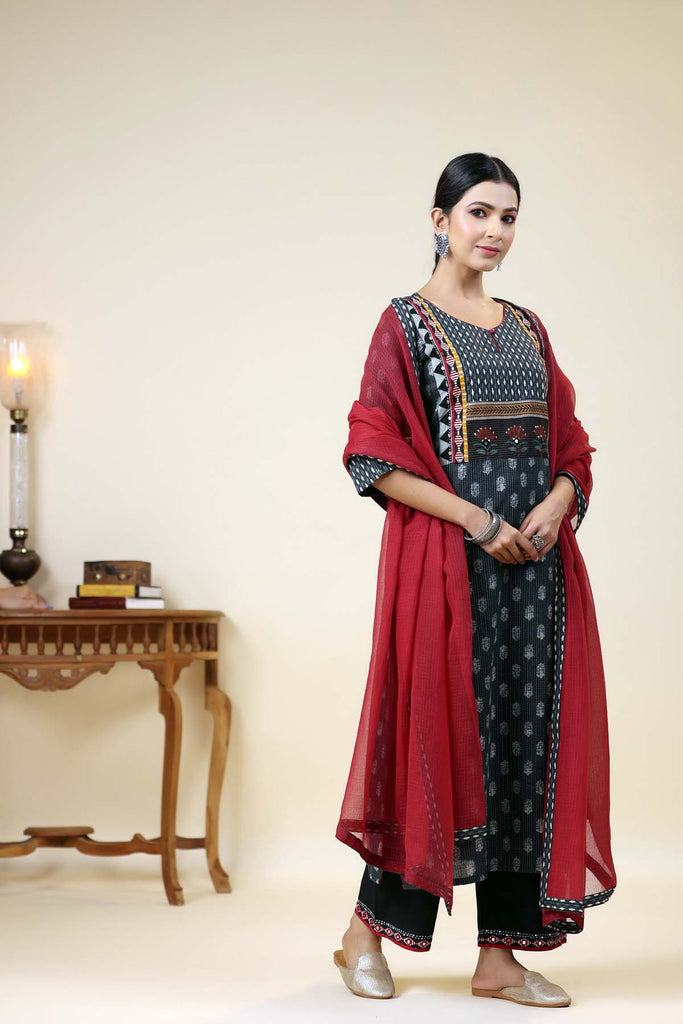 Maroon Kotadoriya Dupatta With Fabric Borders