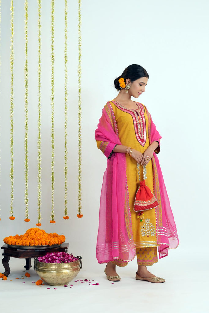 Hot Pink Kotadoriya Dupatta With Gota Work