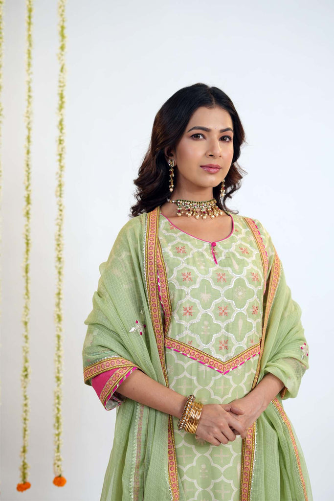 Light Green Kotadoriya Dupatta With Gota Work