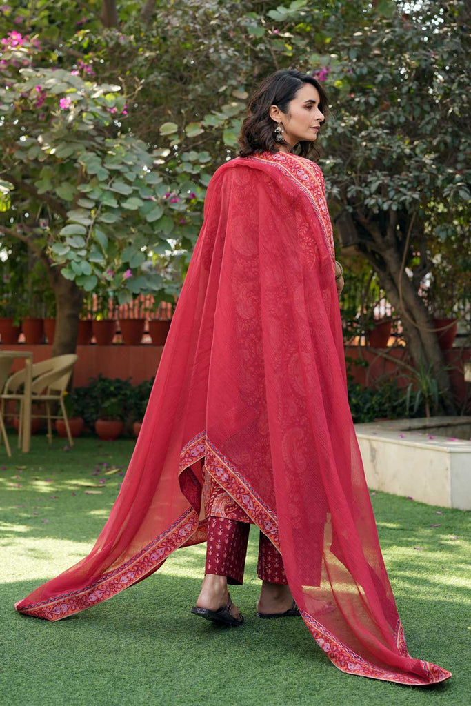 Deep Red Kotadoriya Dupatta With Fabric Borders