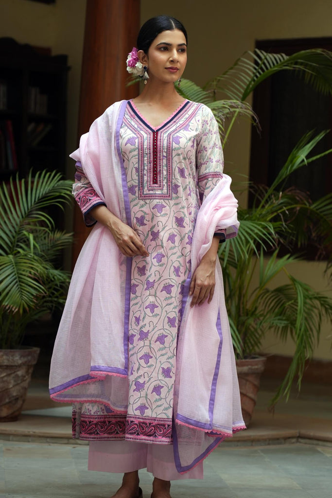 Light Pink Kotadoriya Dupatta With Lace Work