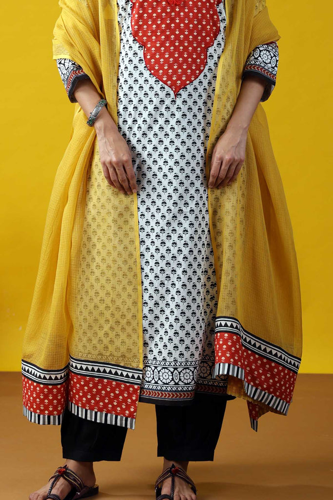 Mustard Yellow Kotadoriya Dupatta With Fabric Borders