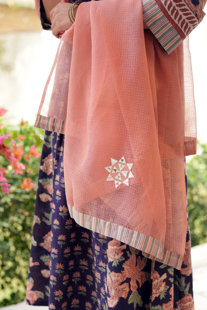 Peach Kotadoriya Dupatta With Embroidered Motifs