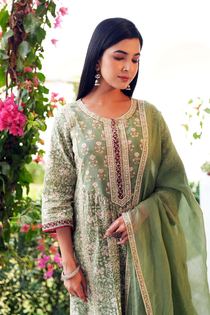 Asparagus Green Kotadoriya Dupatta With Fabric Borders