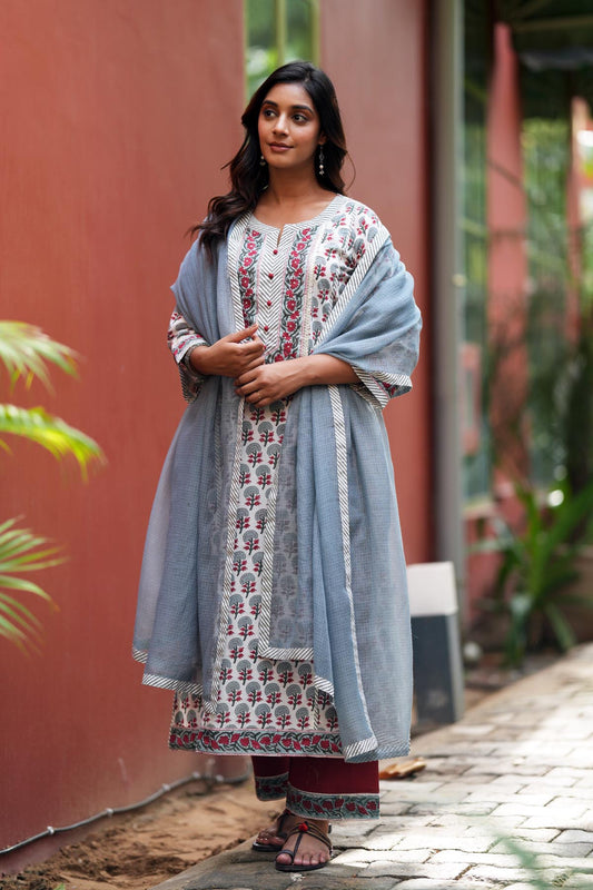 Light Grey Kotadoriya Dupatta With Fabric Border