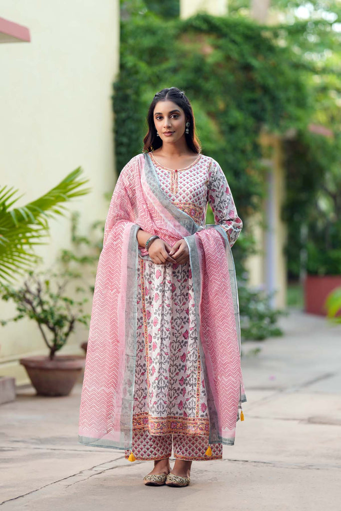 Light Pink Handblock Printed Kotadoriya Dupatta