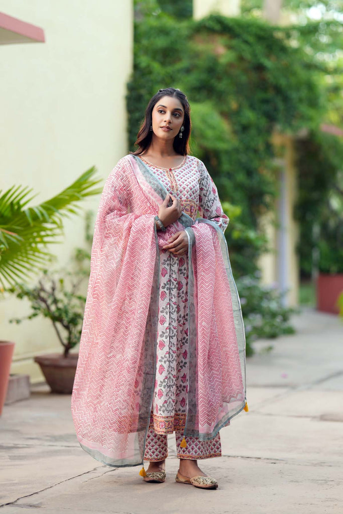 Light Pink Handblock Printed Kotadoriya Dupatta