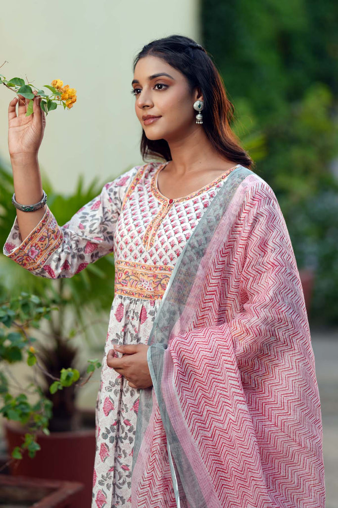 Light Pink Handblock Printed Kotadoriya Dupatta