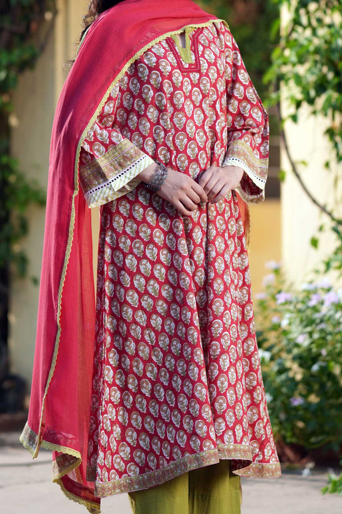 Red Kotadoriya Dupatta With Lace Work