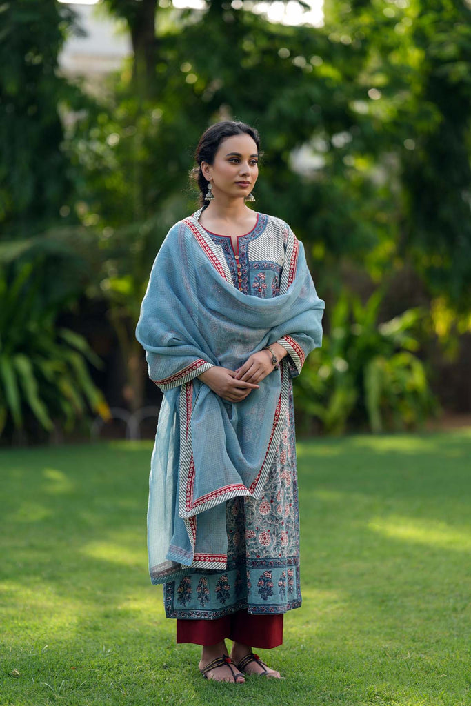 Light Blue Kotadoriya Dupatta With Fabric Border