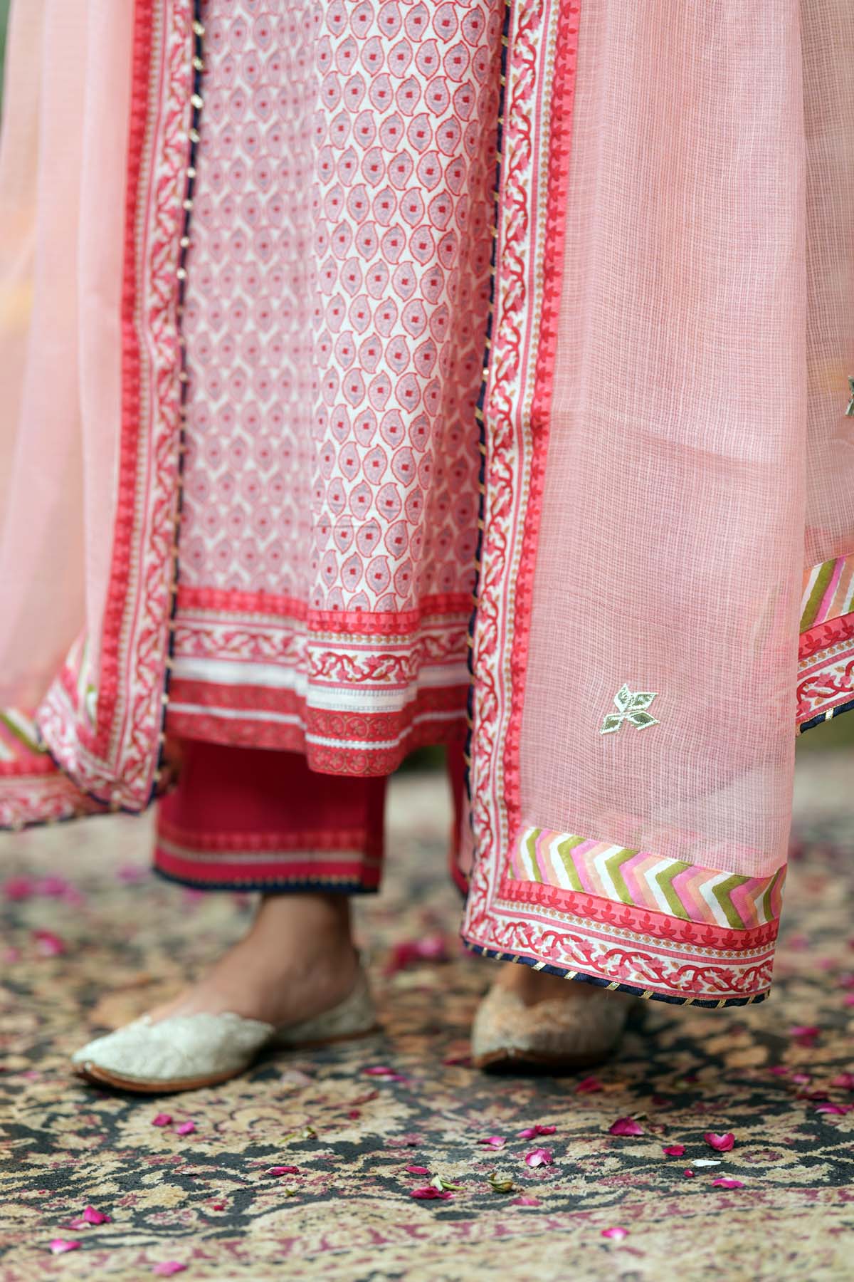 Light Pink Kotadoriya Dupatta With Gota Work