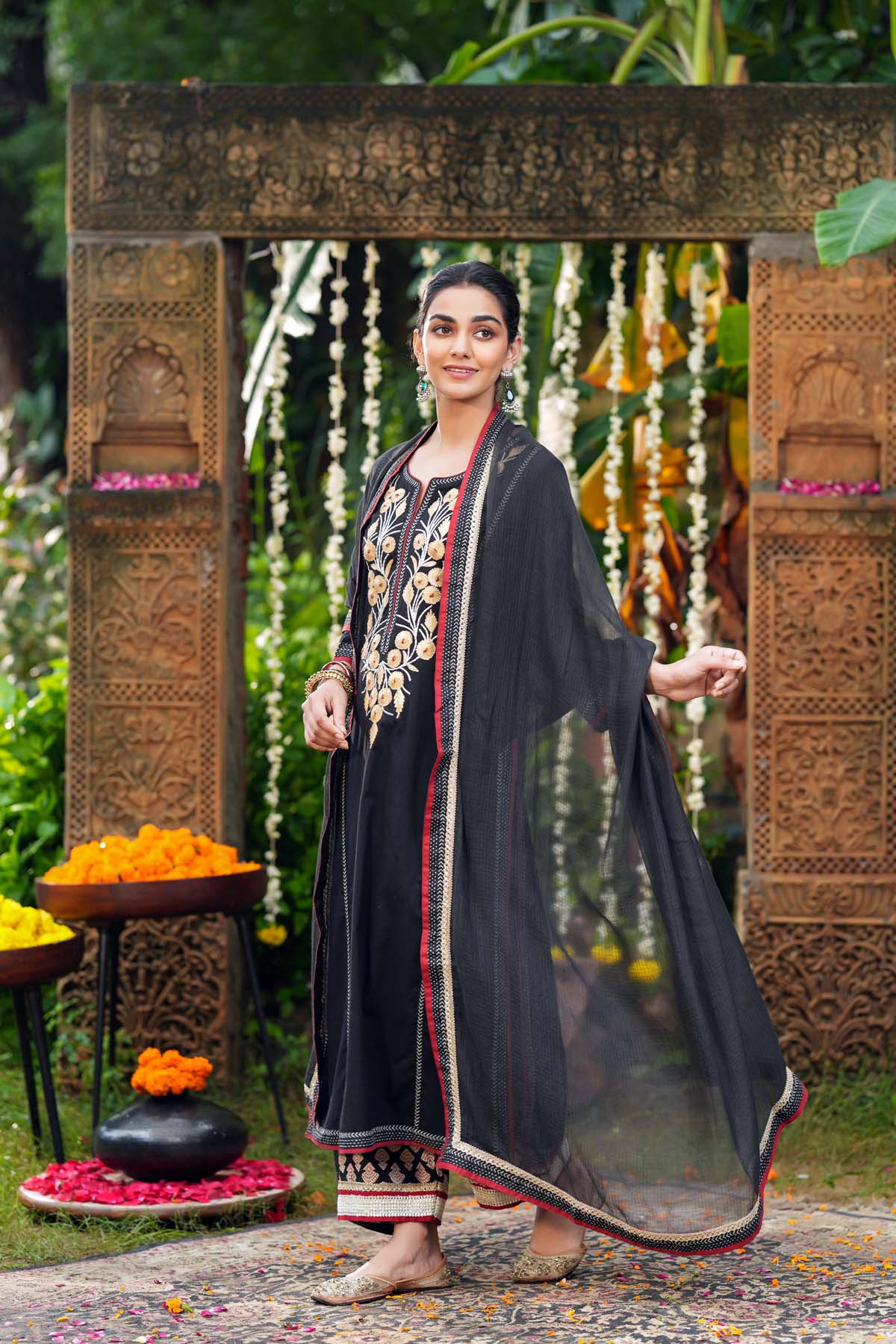 Black Kotadoriya Dupatta With Gota Border