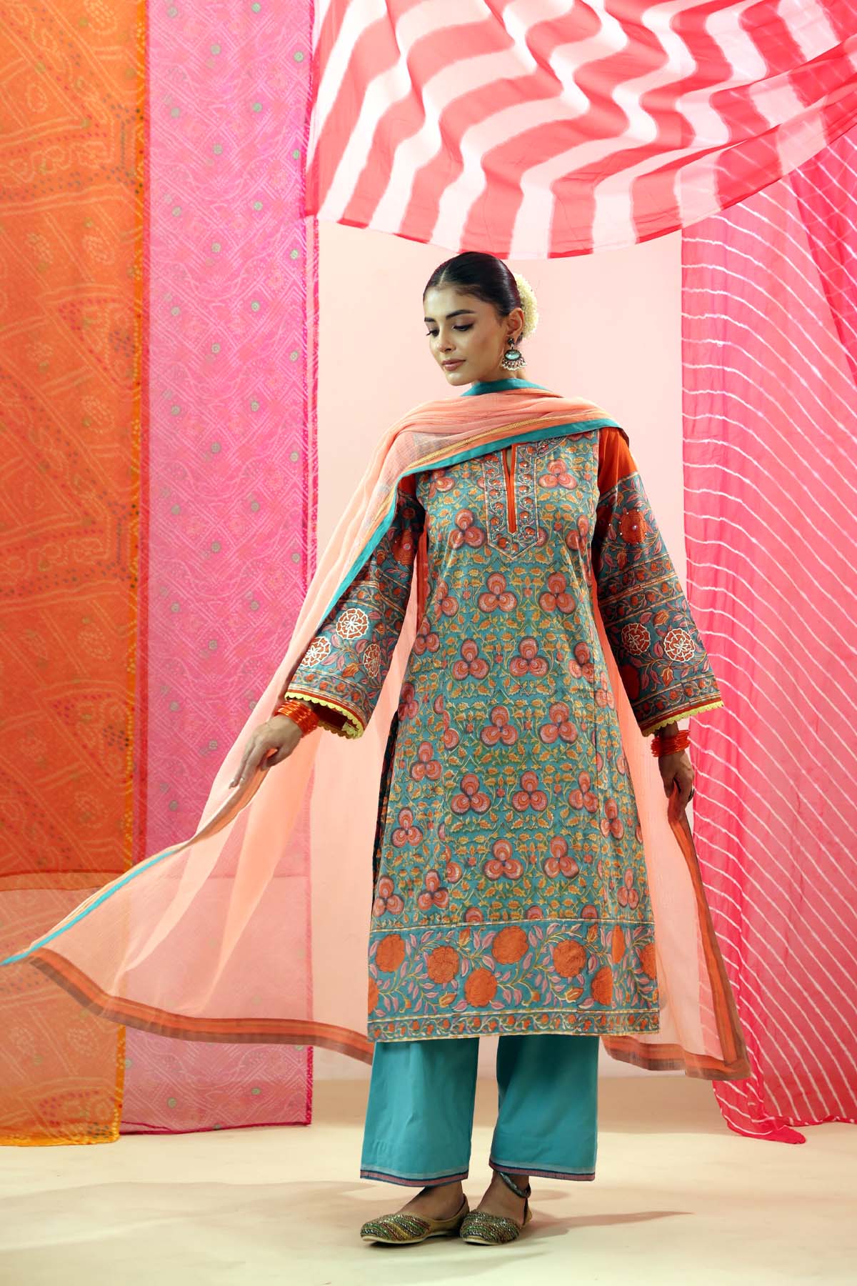 Peach Kota Doria Dupatta with Teal Border