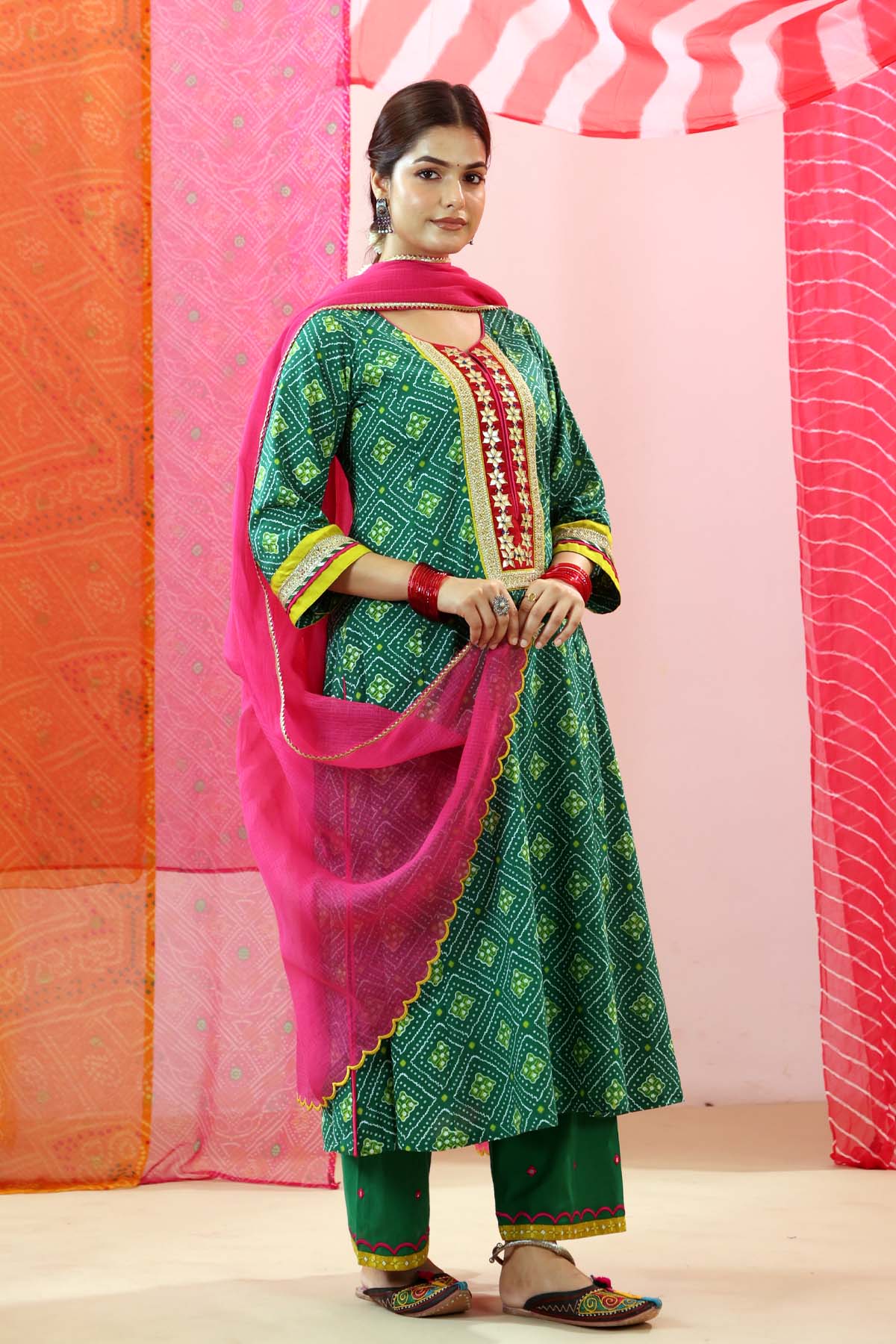 Pink Kota Doria Dupatta with Scalloped Border