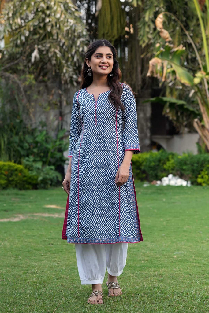 Short Length Kurta In Blue Leheriya Print