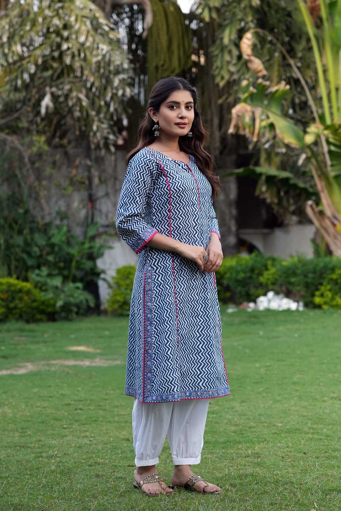 Short Length Kurta In Blue Leheriya Print