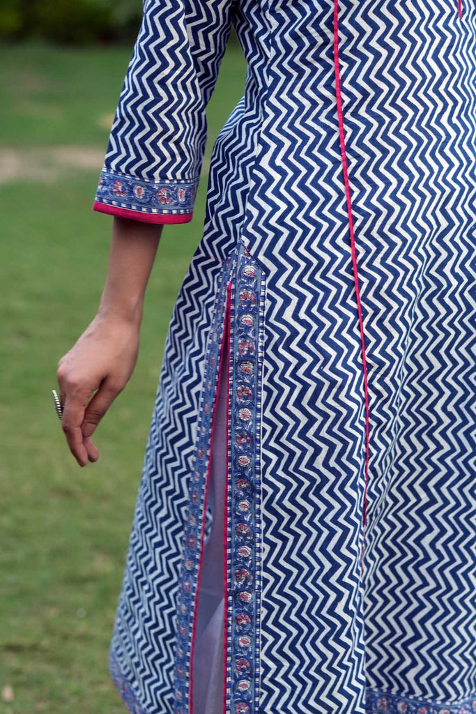 Short Length Kurta In Blue Leheriya Print