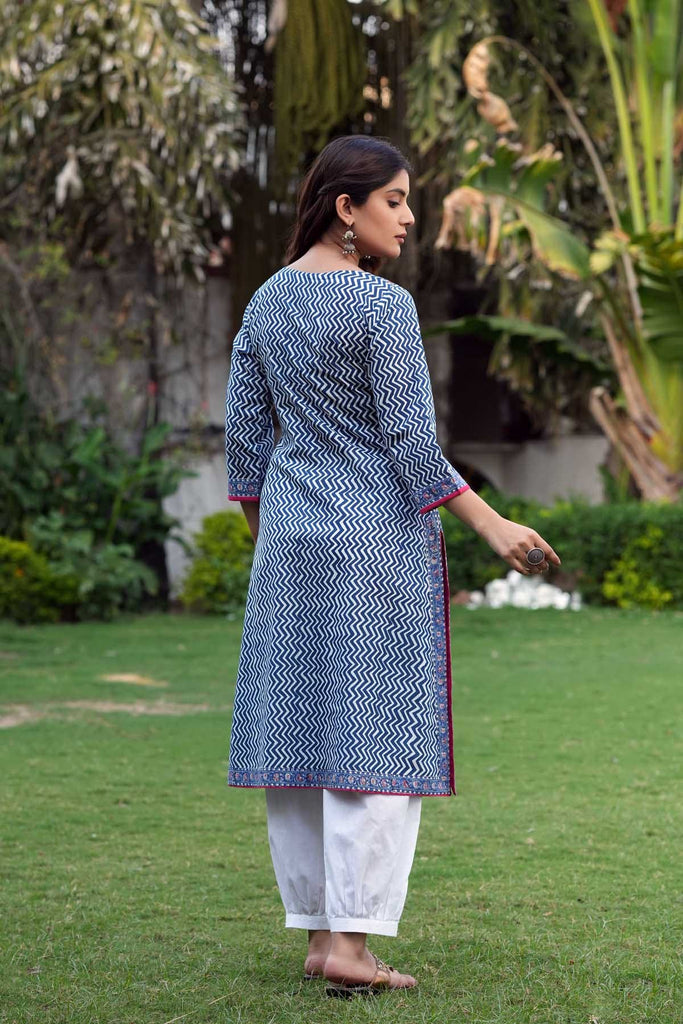 Short Length Kurta In Blue Leheriya Print