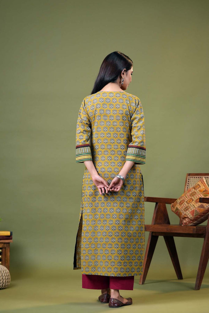 Straight Fit Daabu Print Kurta In Mustard Yellow