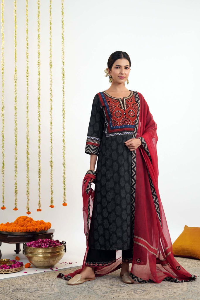 Long Length A-Line Kurta In Black Buti Print