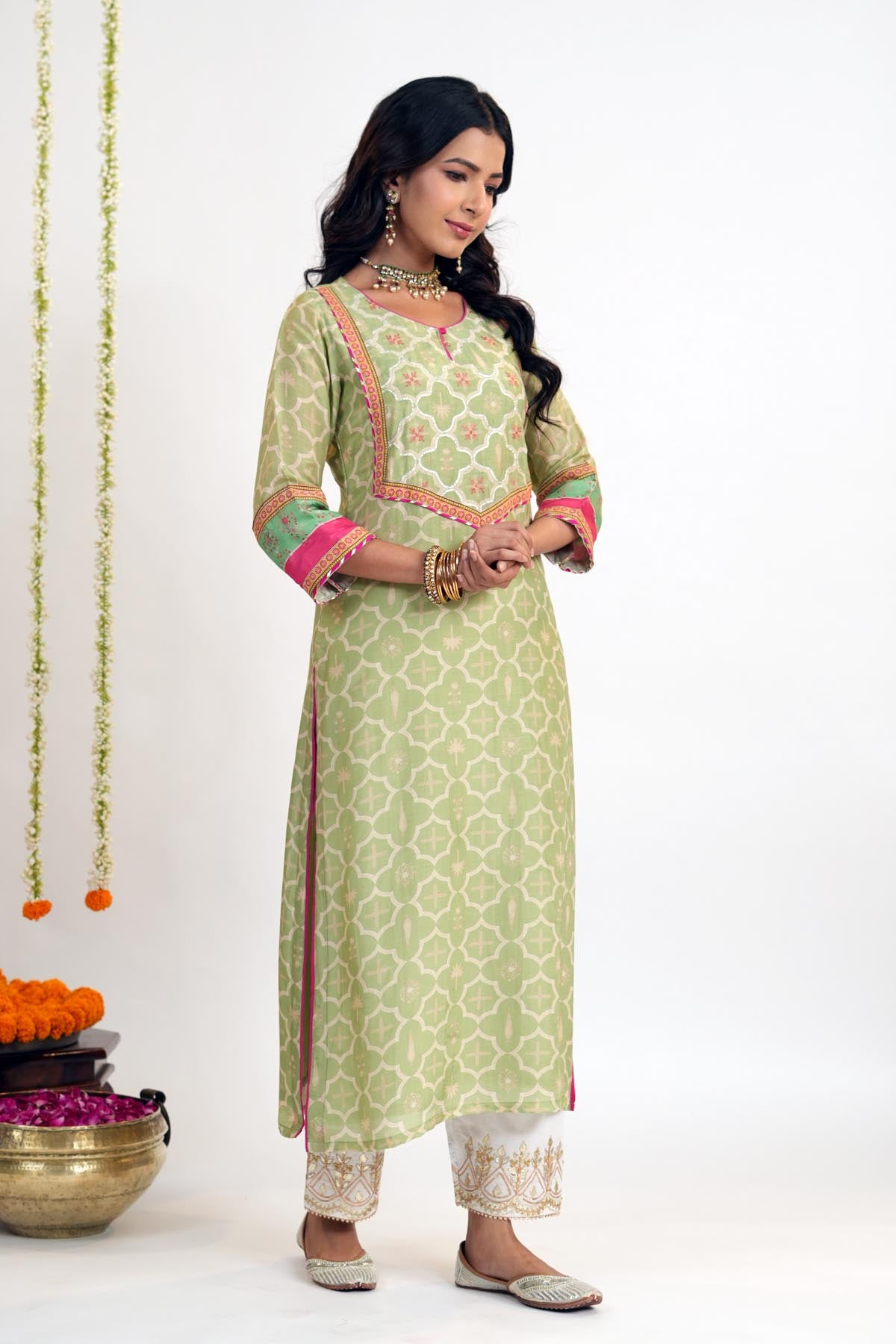 Straight Fit Kurta In Mint Green Modaal Silk Fabric