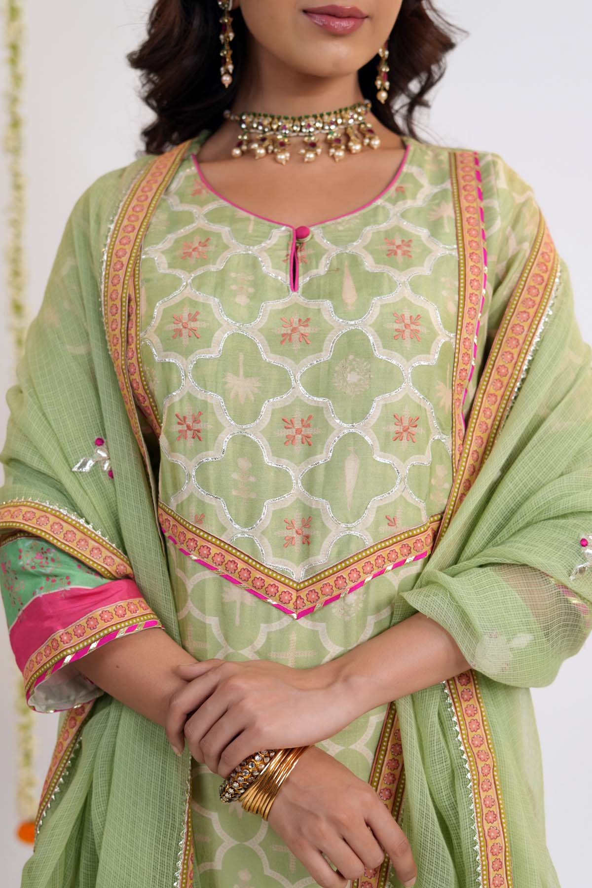 Straight Fit Kurta In Mint Green Modaal Silk Fabric