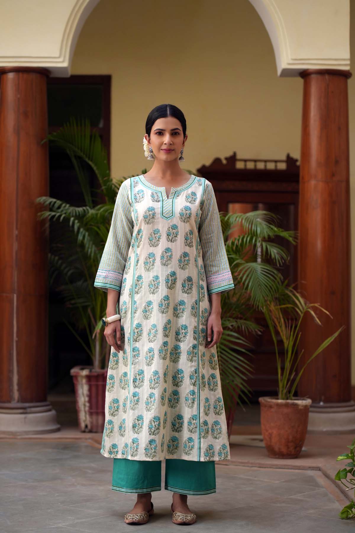 Cream Long Length A-Line Kurta In Handloom Cotton