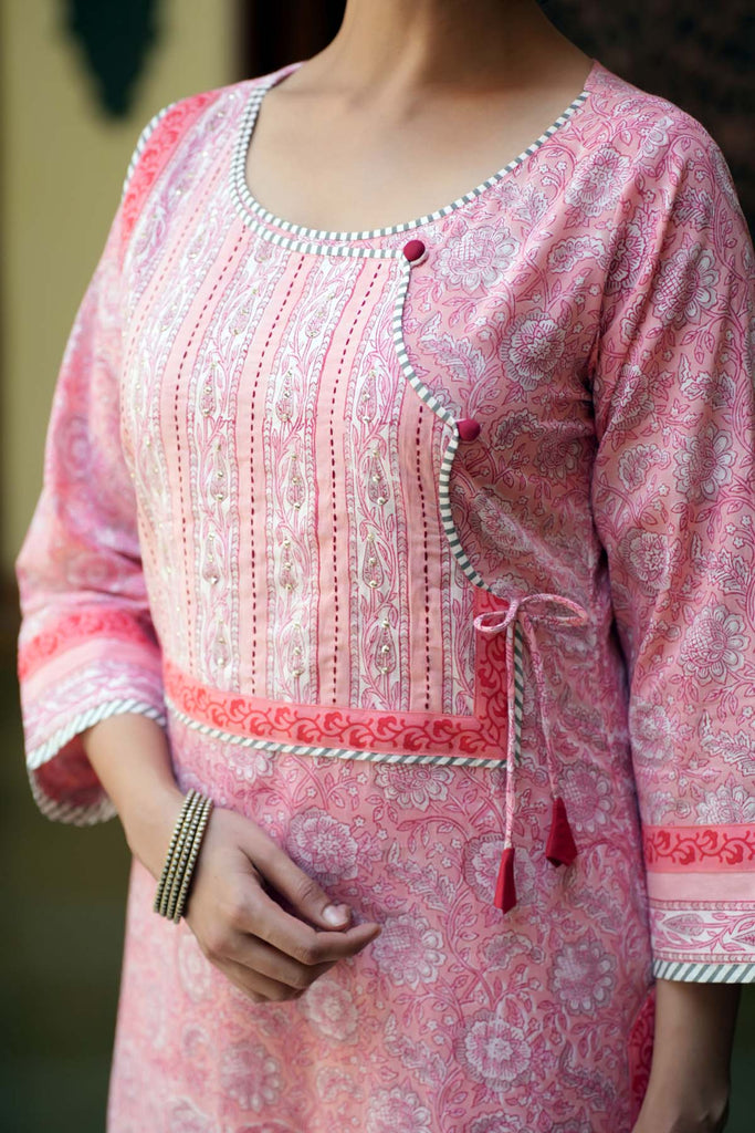 Straight Fit Peach Color Kurta In Handblock Cotton Fabric