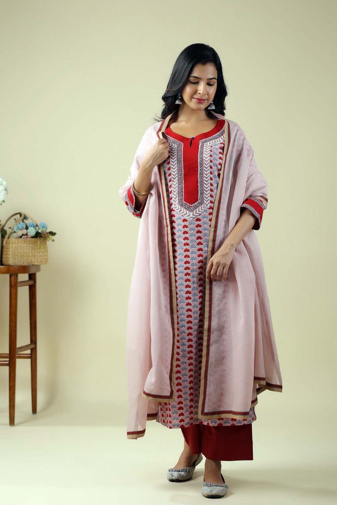 Straight Fit Onion Red Kurta In Handblock Cotton