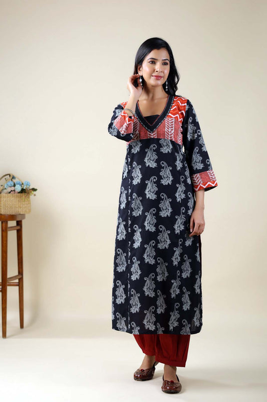 Black Straight Fit Kurta In Cotton
