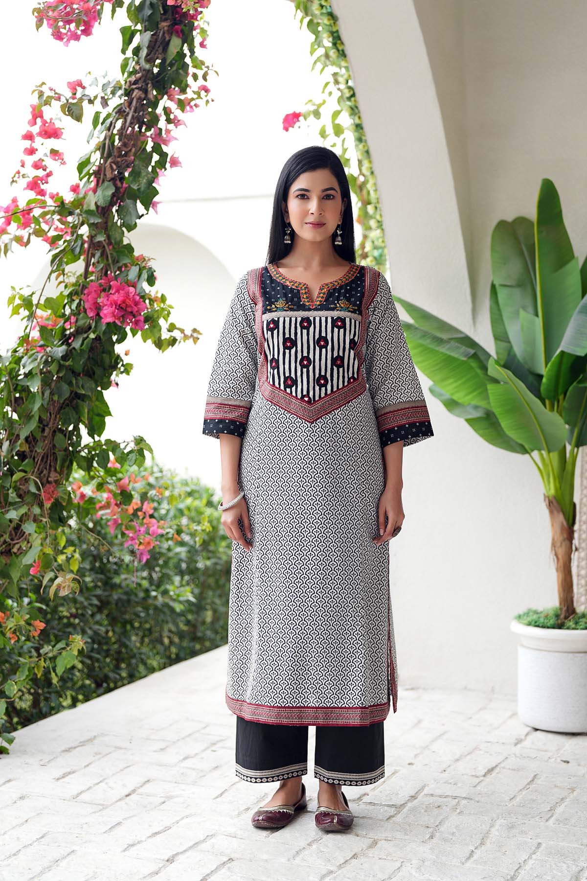 Black And White Cotton Straight Fit Kurta