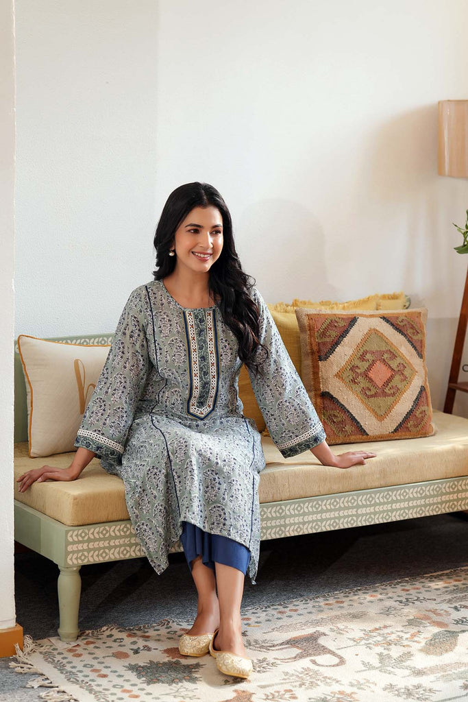 Straight Fit Kurta In Grey/Blue Handblock Cotton