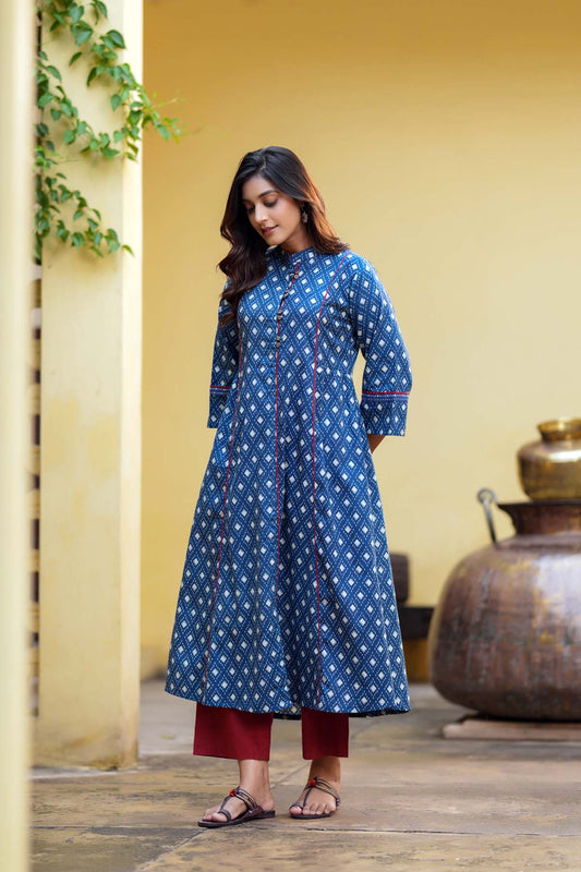 Indigo Blue Kalidaar Kurta In Cotton Fabric