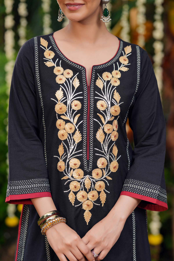Black Straight Fit Kurta In Handloom Cotton