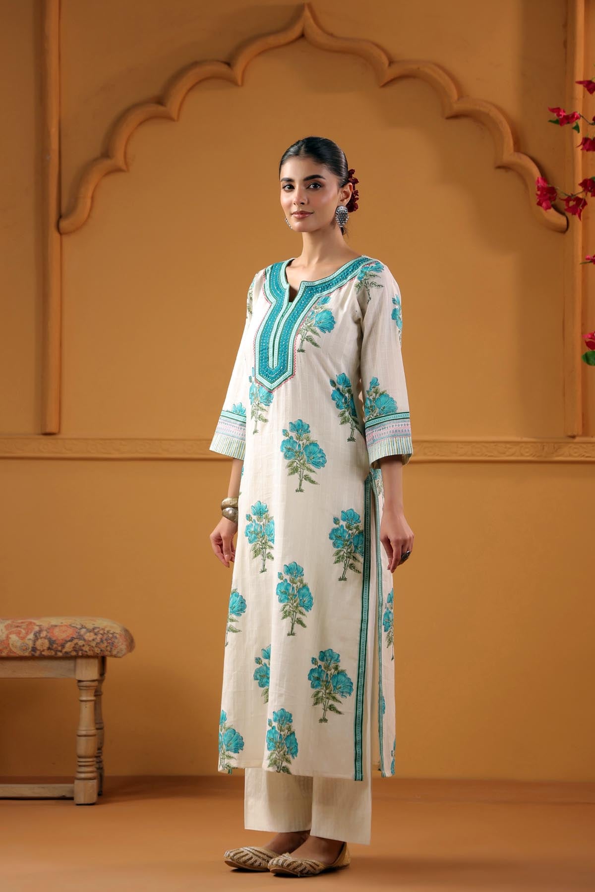 Off-White Straight Fit Cotton Kurta