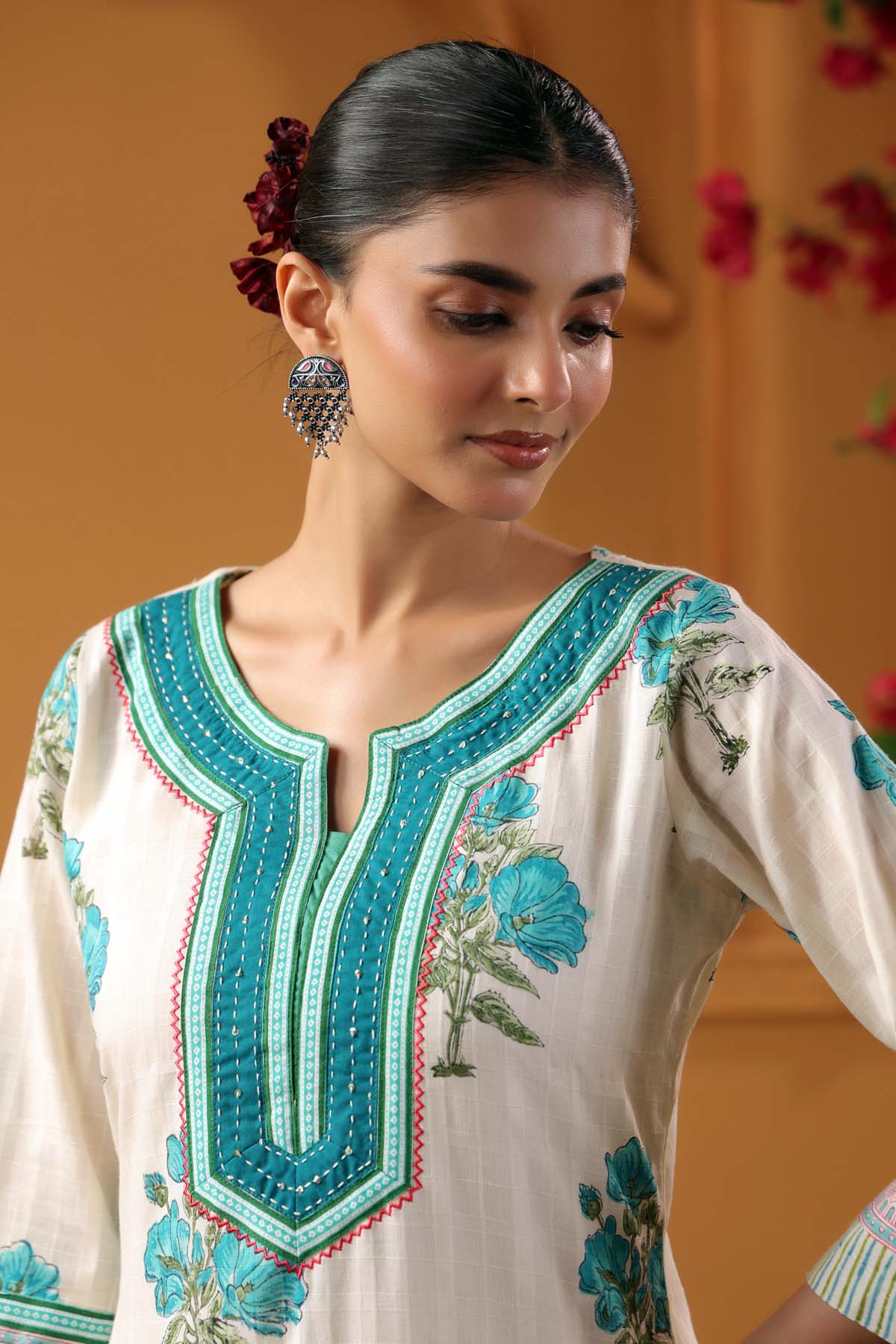 Off-White Straight Fit Cotton Kurta