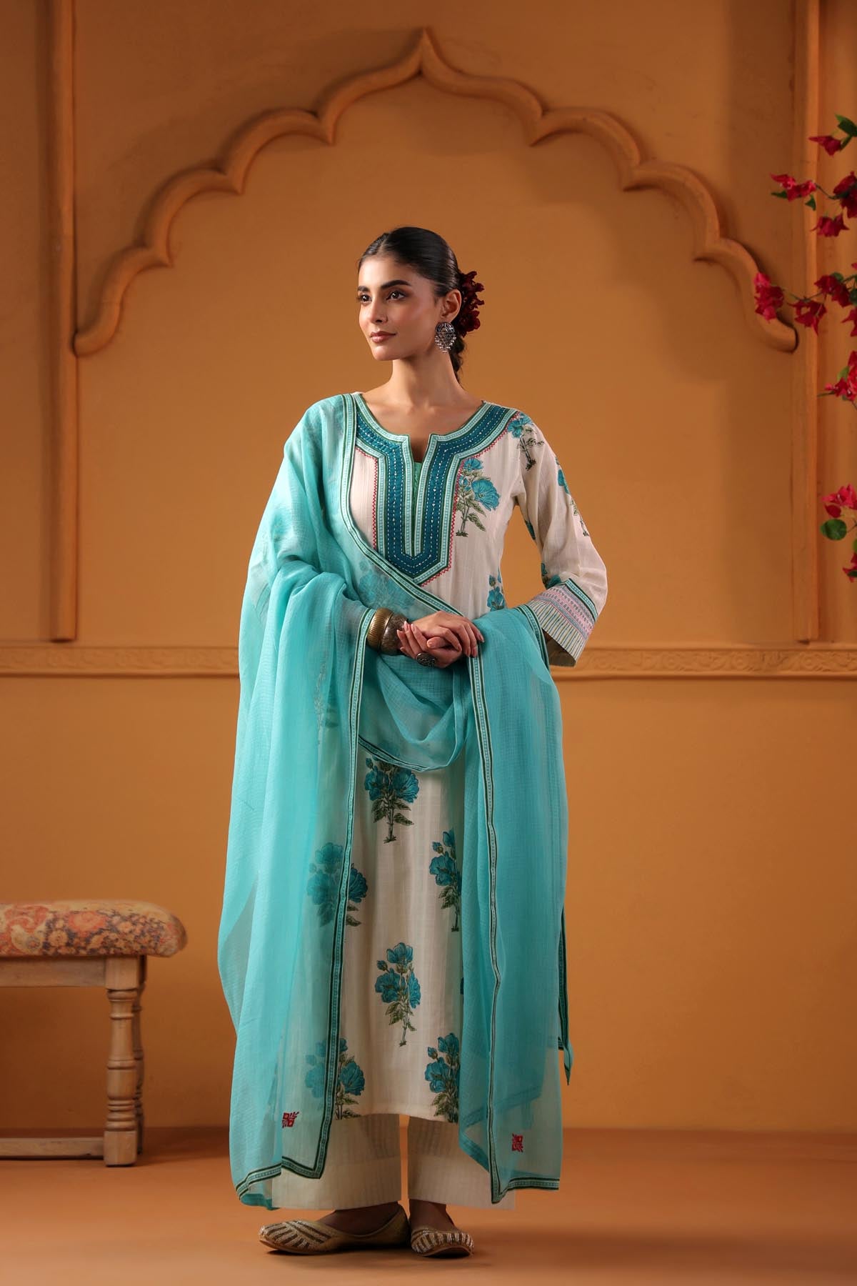 Off-White Straight Fit Cotton Kurta