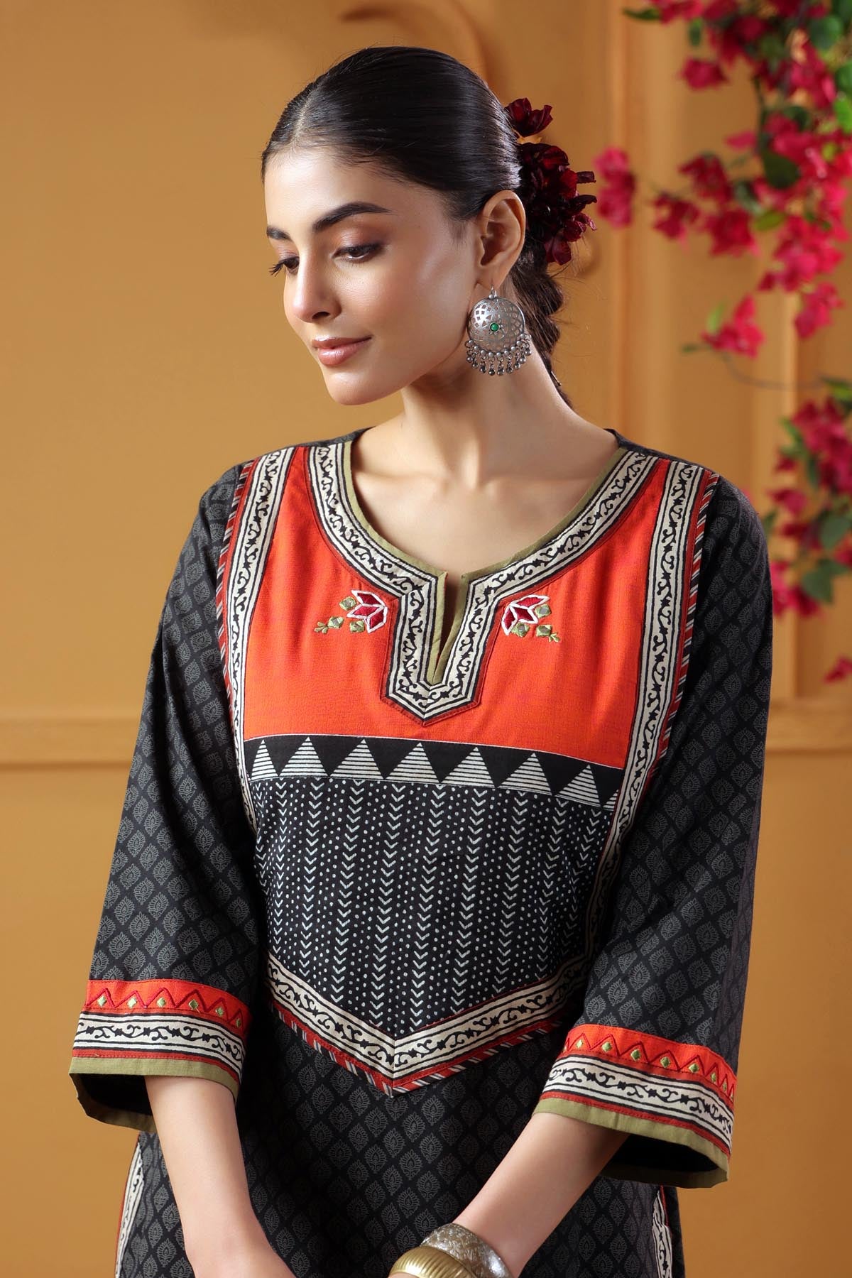 Black Straight Fit Cotton Kurta