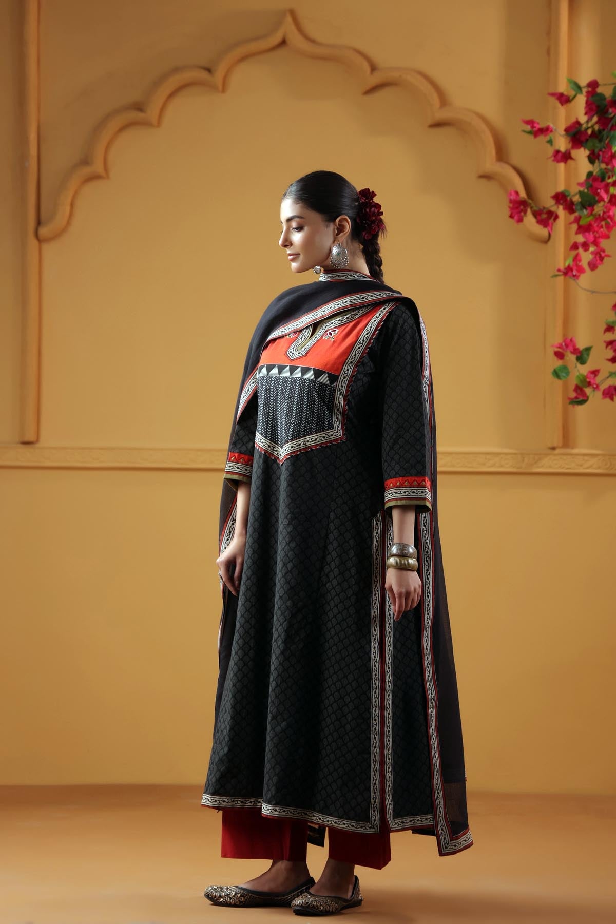Black Straight Fit Cotton Kurta