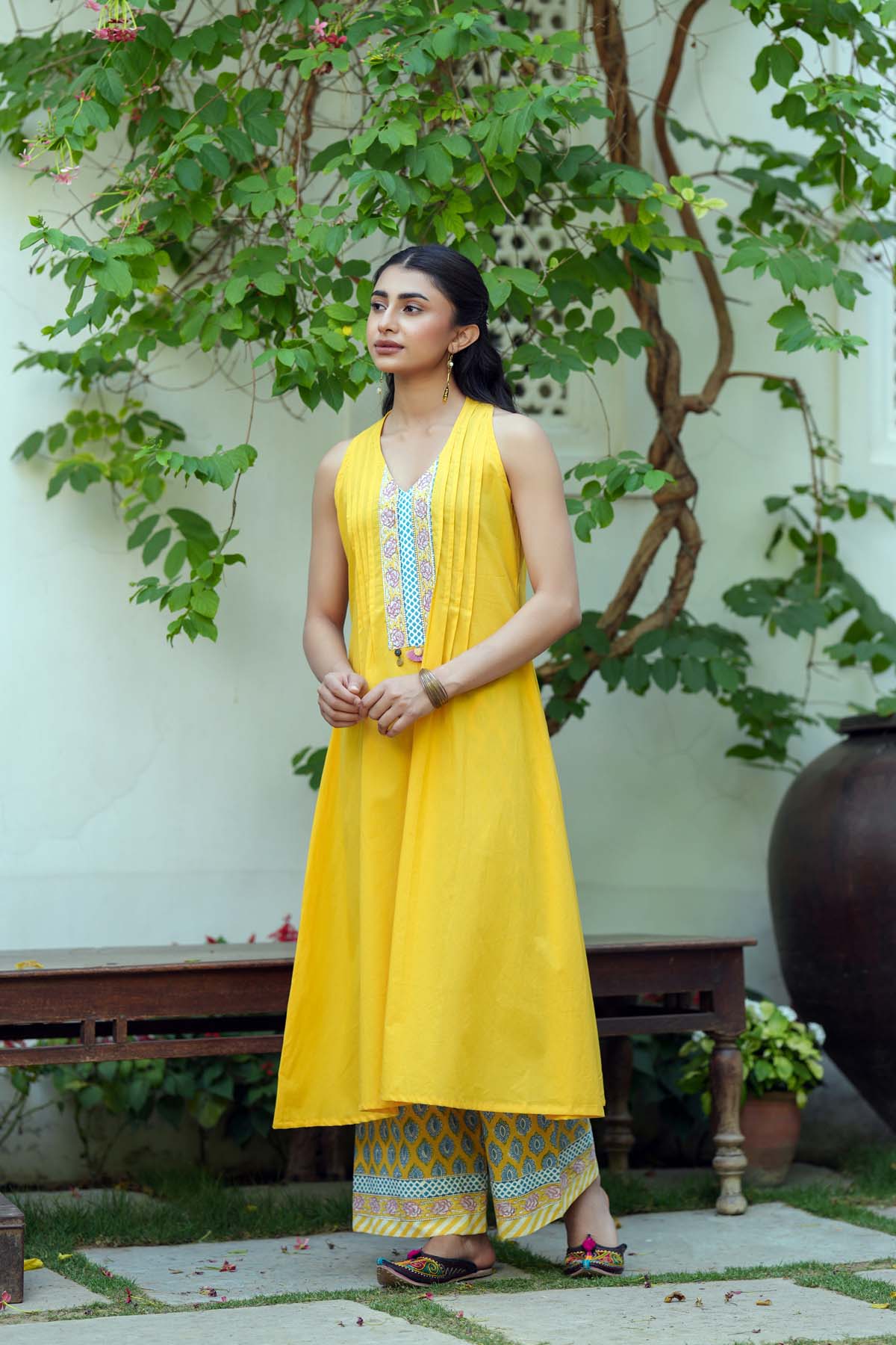 Yellow Sleeveless A-line Kurta