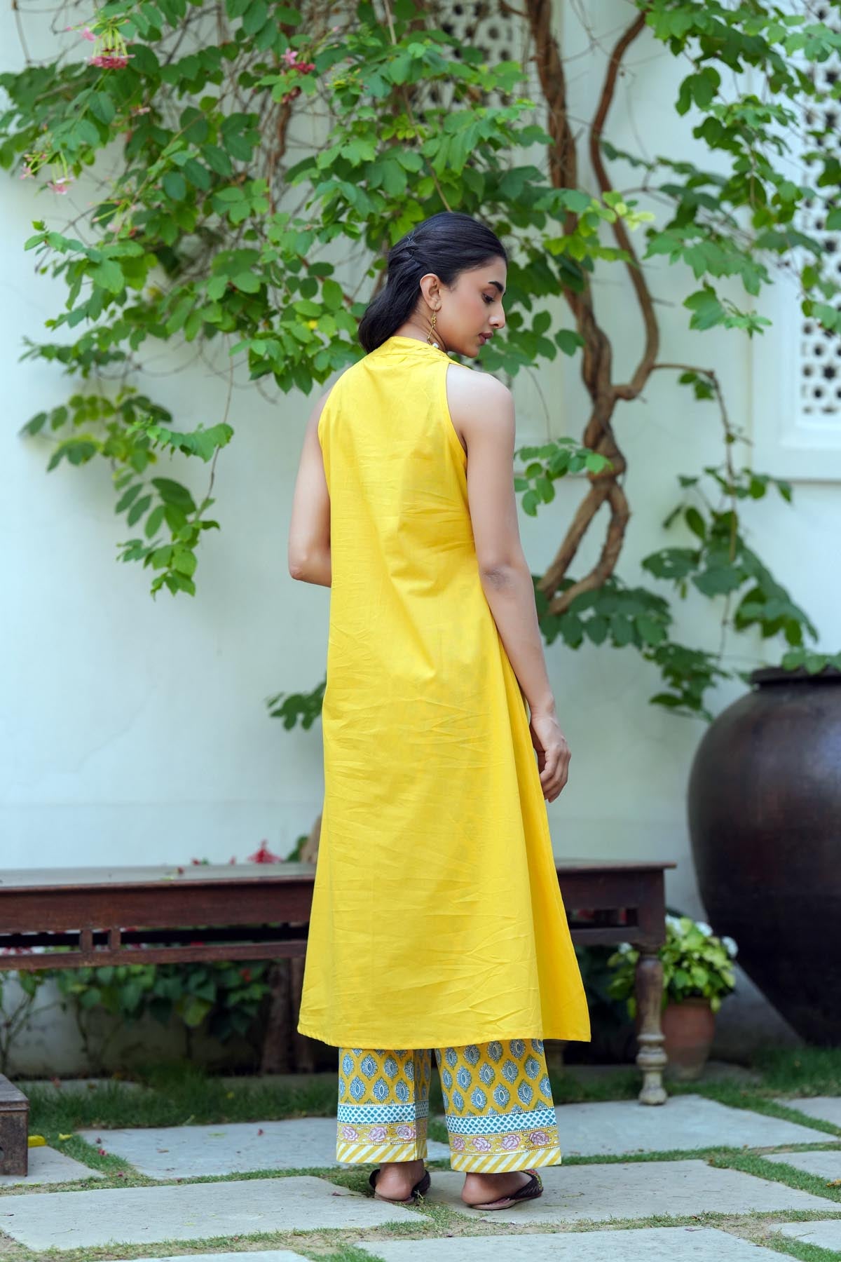 Yellow Sleeveless A-line Kurta