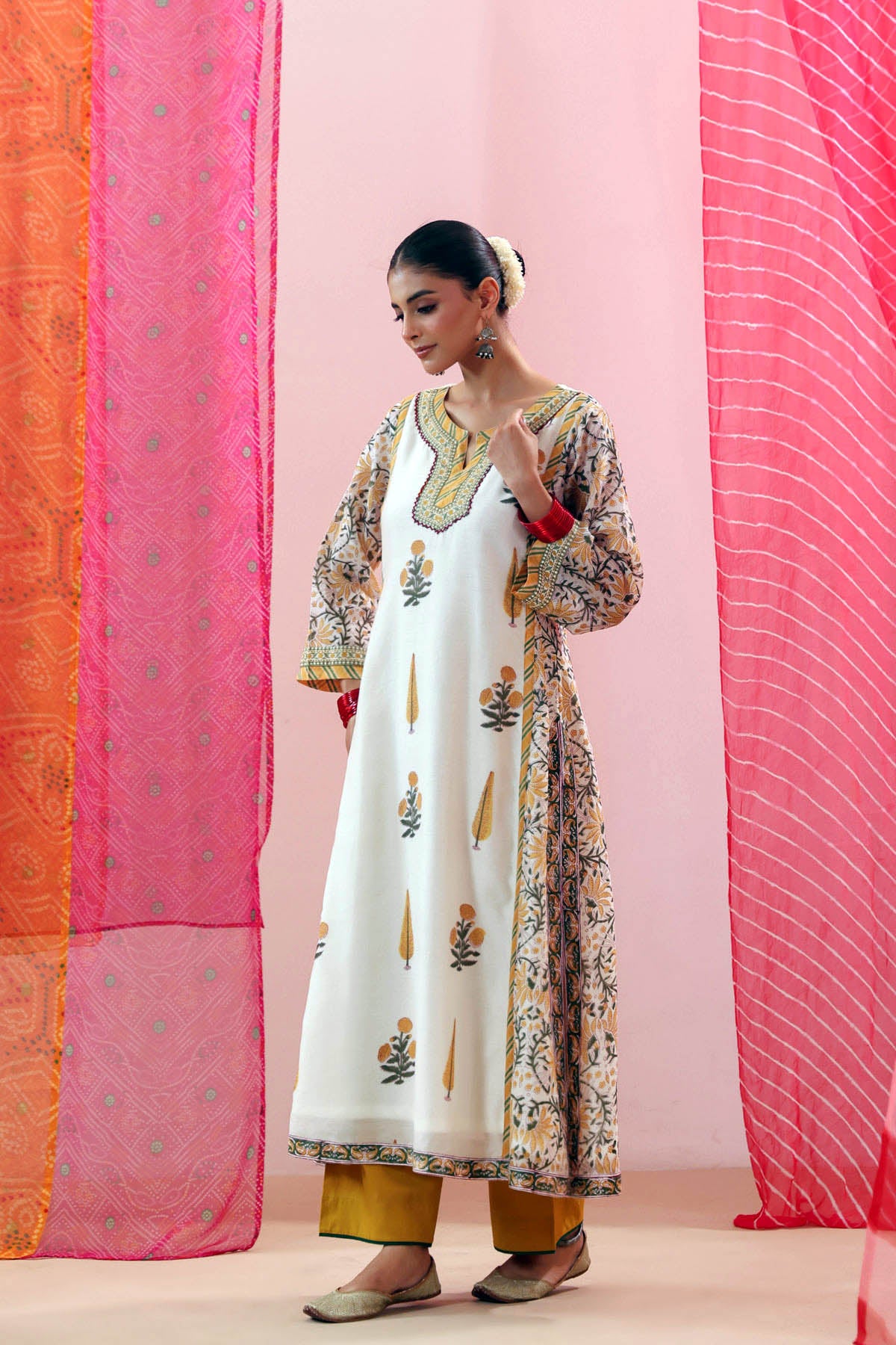 Off-White Handblock Print Chanderi Straight Kurta